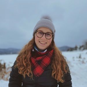 Meet your Posher, Emmanuelle